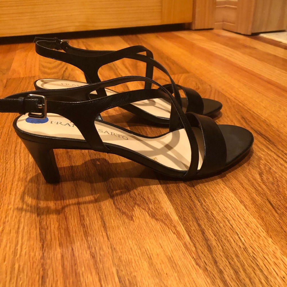 Shoes - Picture 3 of 4